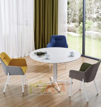 שולחן ישיבות